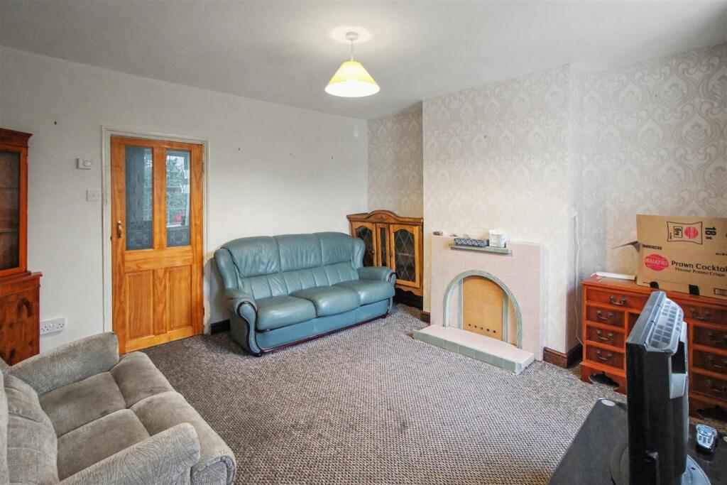 Eadys Row, Woodford, NN14 4HA photo 2