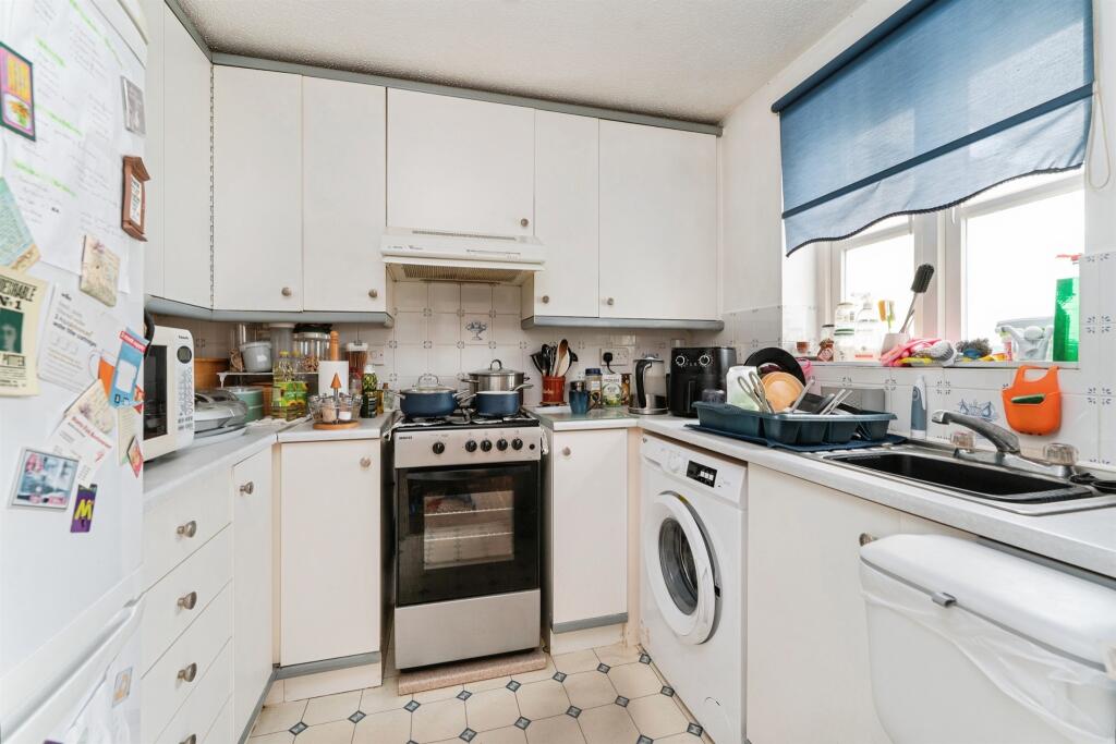 House in Peterborough - View 2