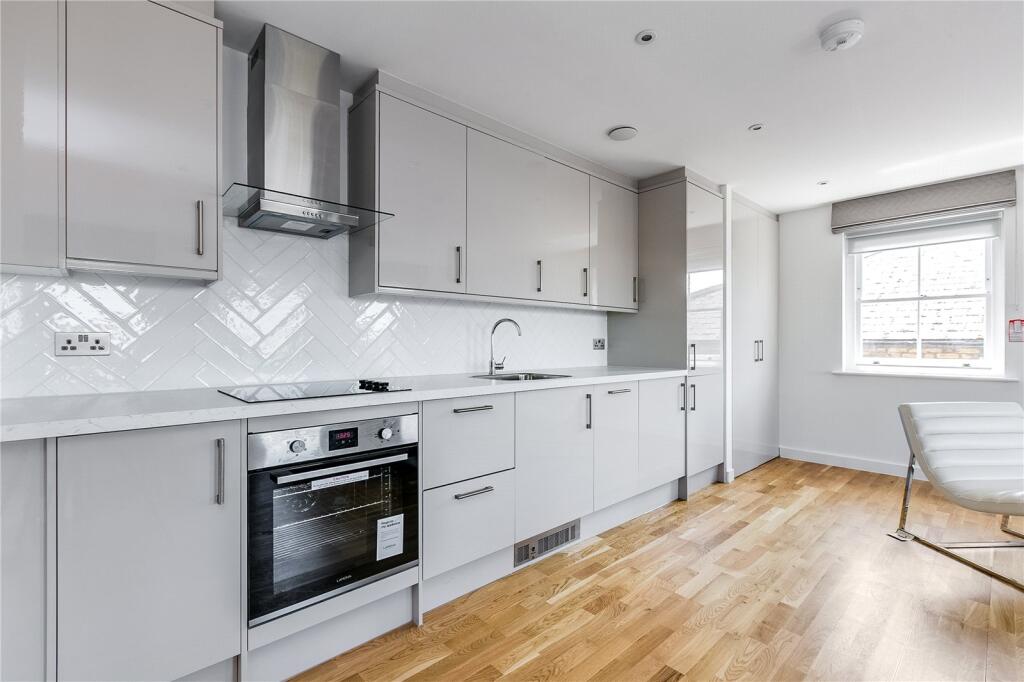 Apartment in London - View 2