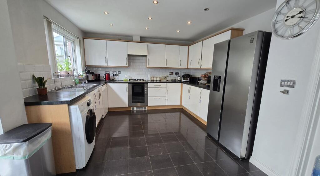 House in Manchester, Greater Manchester - View 5