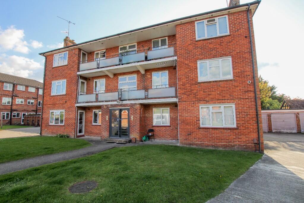 Main image of property: Stroud Green, Newbury, Berkshire, RG14