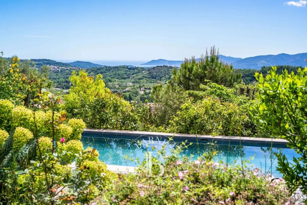 Main image of property: Provence-Alps-Cote d`Azur, Alpes-Maritimes, Chateauneuf De Grasse