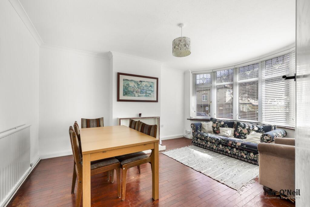 Vernon Avenue, Woodford Green, IG8 photo 3