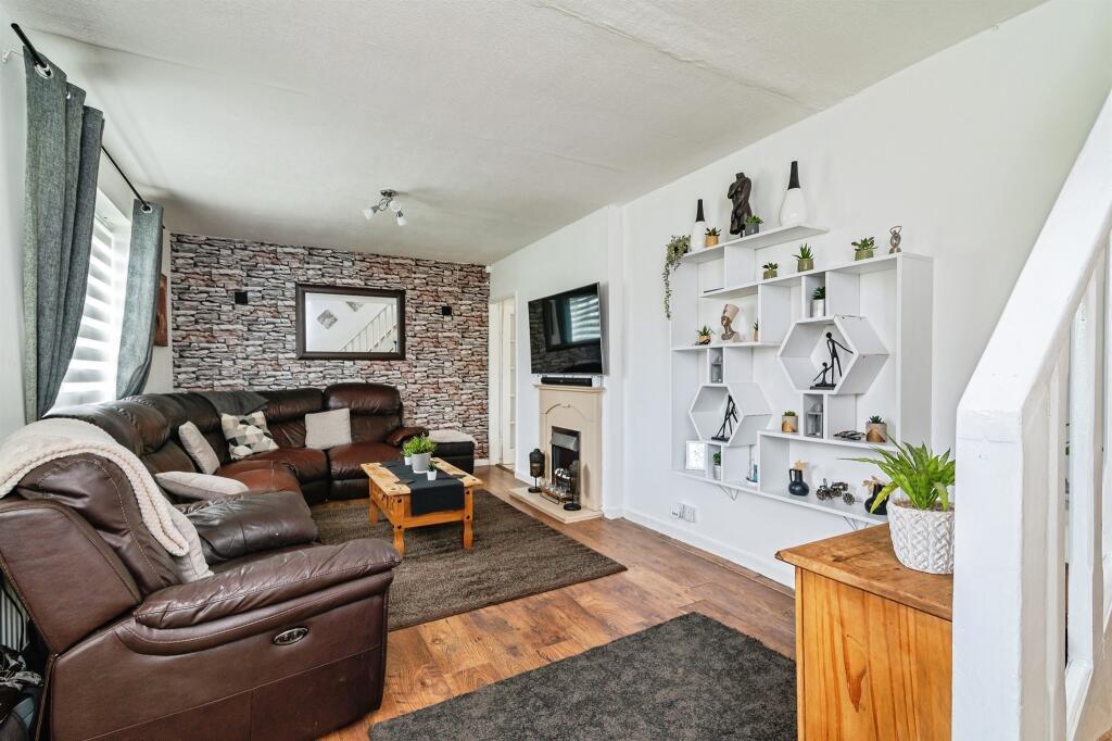 House in Nottingham, Nottinghamshire - View 4