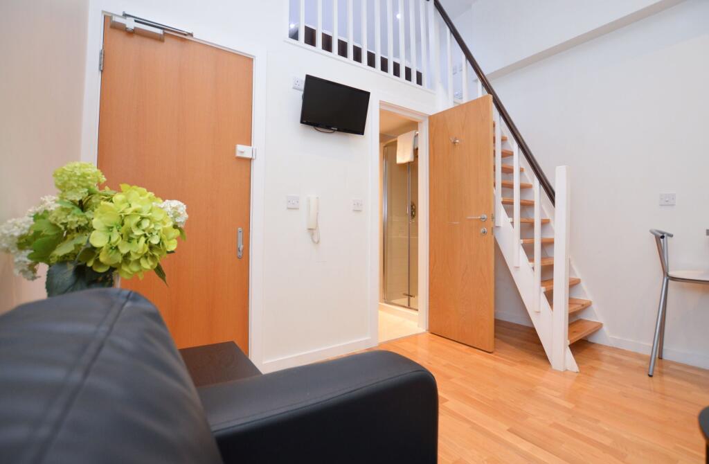 Studio flat for rent