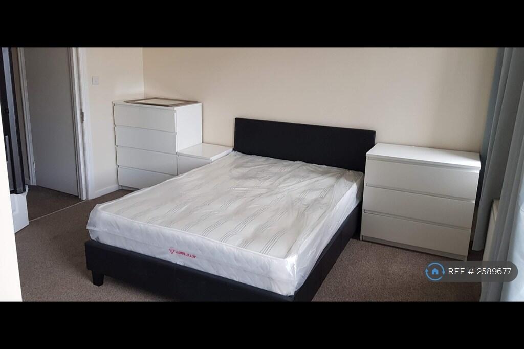 Main image of property: Earlsdon Avenue North, Coventry, CV5