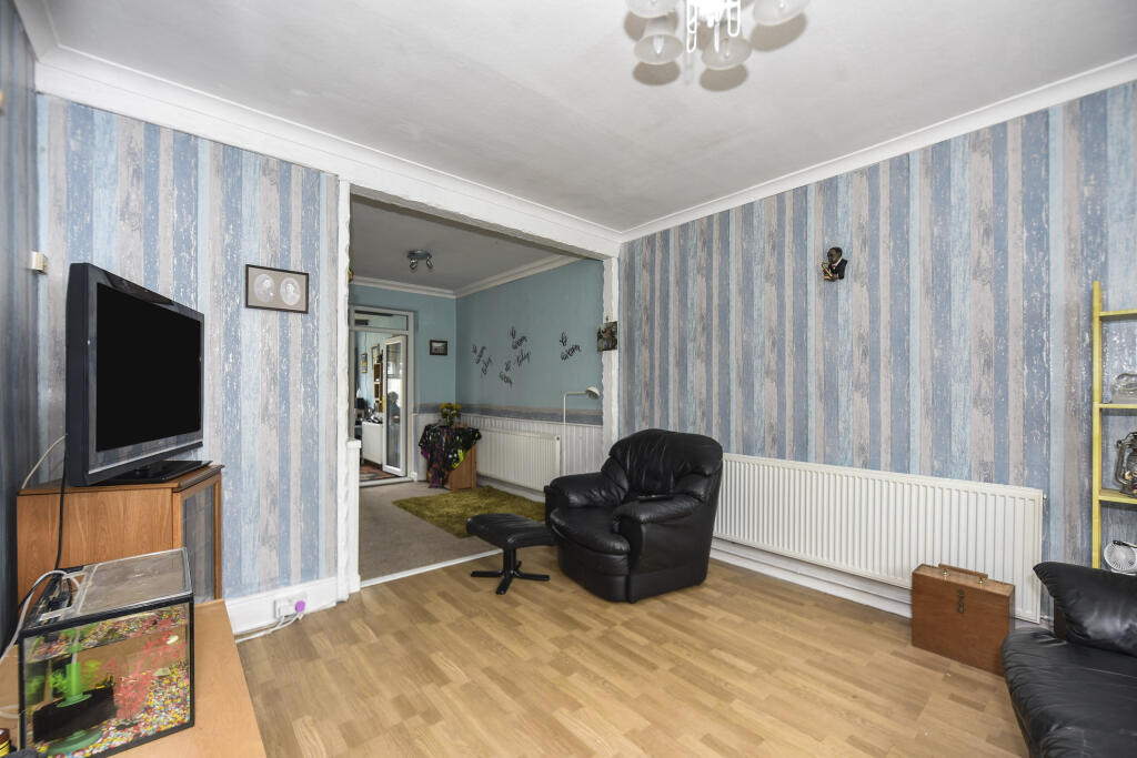 House in Sheffield, South Yorkshire - More