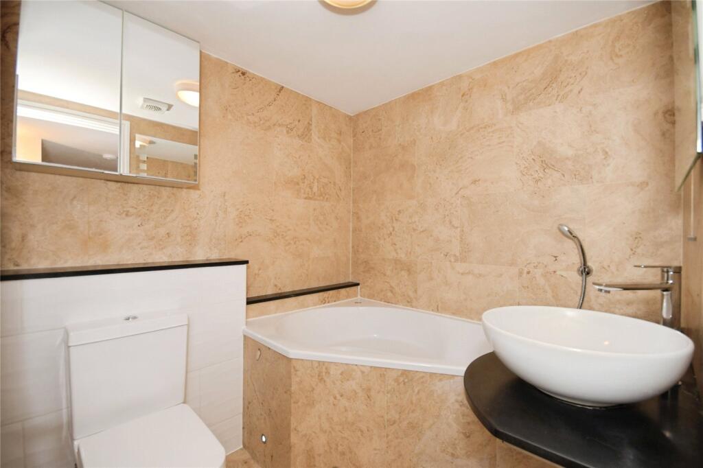 Apartment in Stockport - View 5