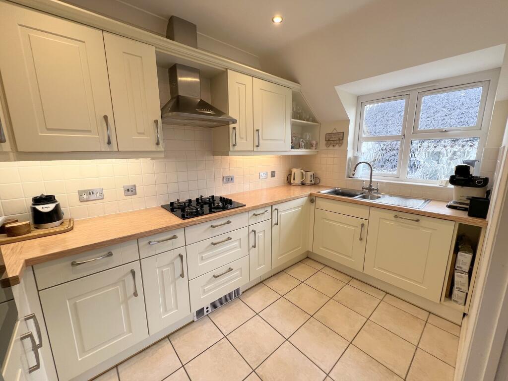 Apartment in New Forest, New Milton - View 5