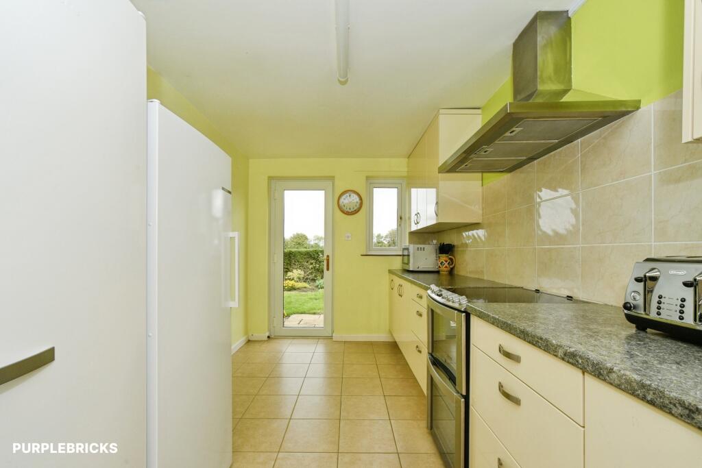 House in Gloucester - View 5