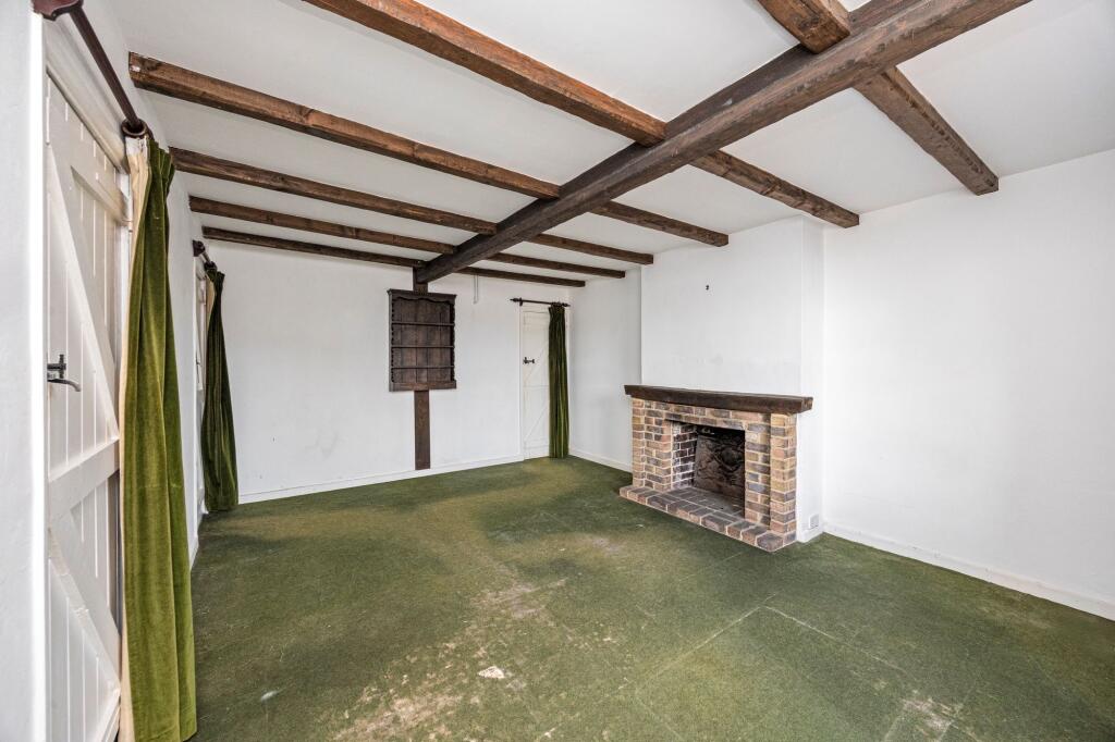 House in Redhill - View 3
