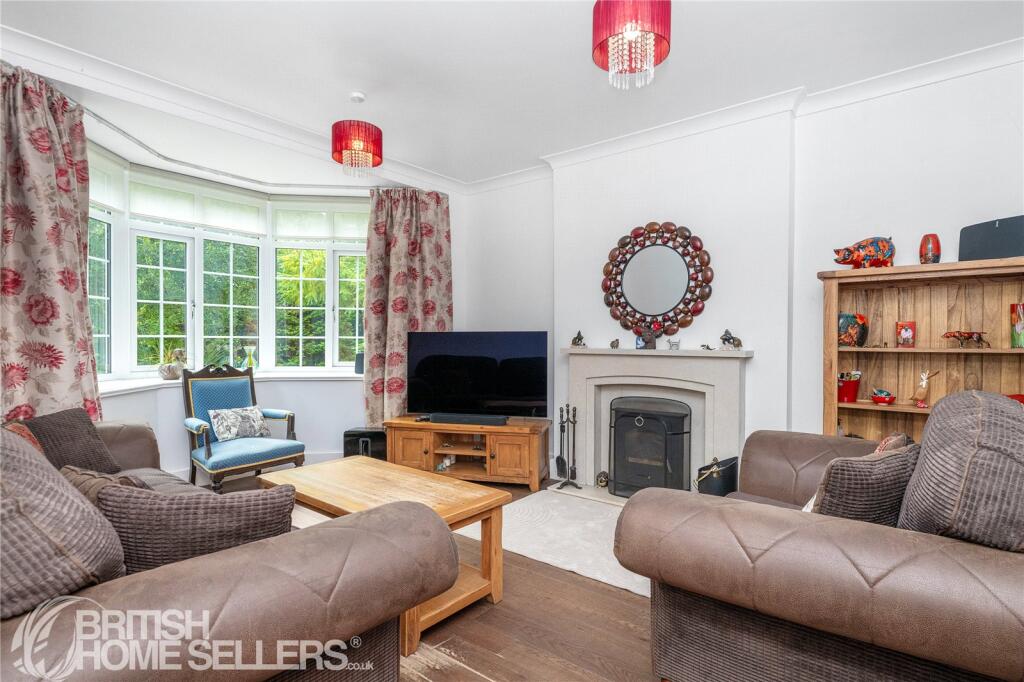 House in Holyhead, Y Fali / Valley - More