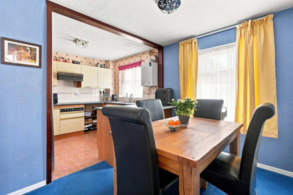 House in Uttlesford, Elsenham - More