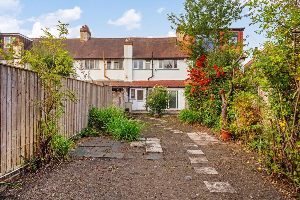 House in London - View 5