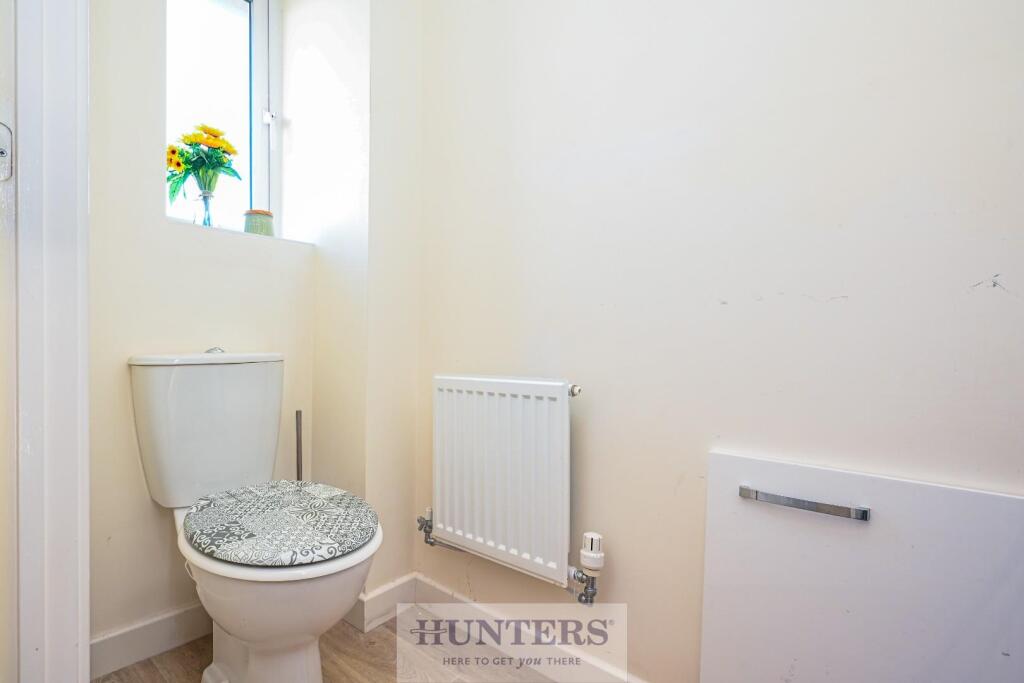 House in Wakefield, West Yorkshire - More