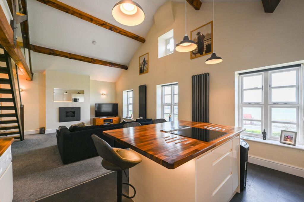 Apartment in Sefton, Liverpool City Region - More
