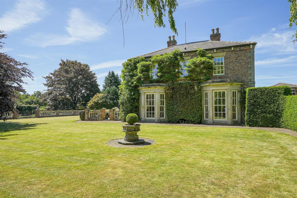 Main image of property: Heaton Park, Boroughbridge, York