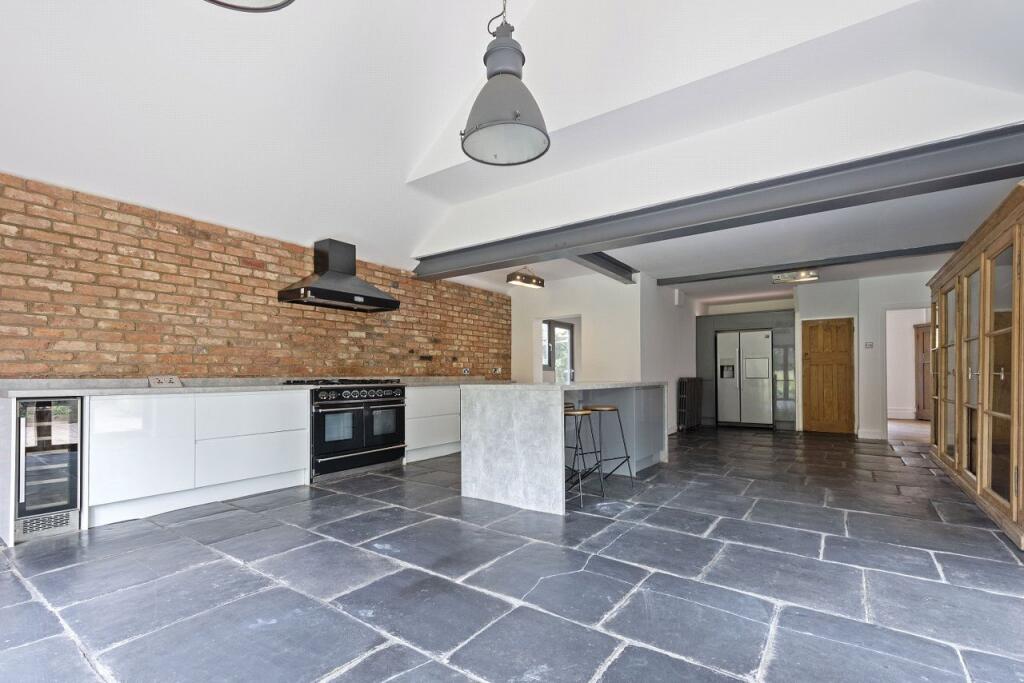 Main image of property: Tudor Close, Wallington, SM6
