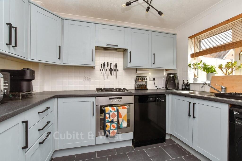 House in Mole Valley, Leatherhead