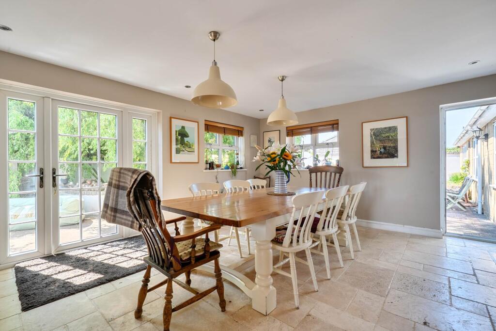 House in Bath, Southwick - View 4