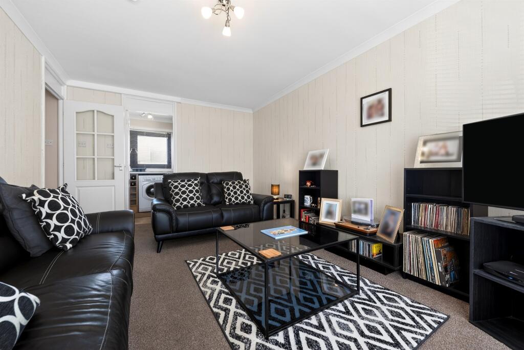 Apartment in Paisley, Inverclyde - View 3
