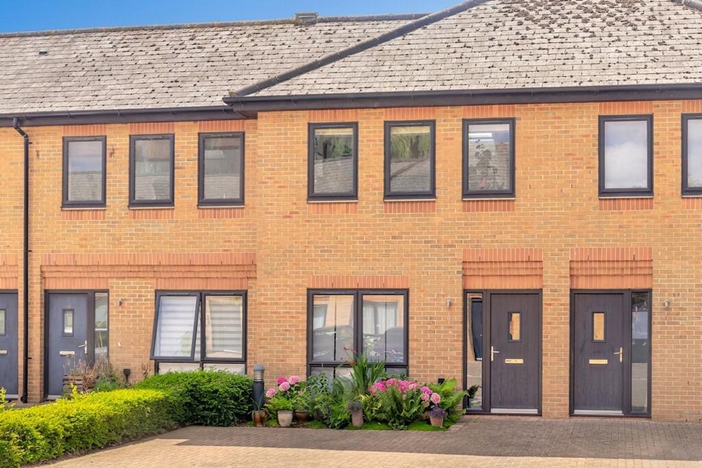 Main image of property: Lakesmere Close, Kidlington, OX5