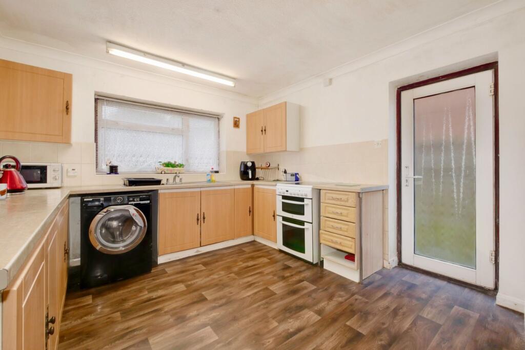 Nursery Lane, Herstmonceux, BN27 photo 2