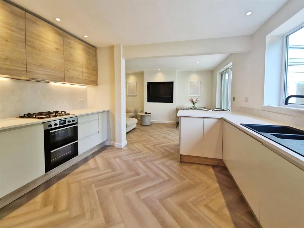 Queensway, Worsley, Manchester, Greater Manchester, M28 photo 4
