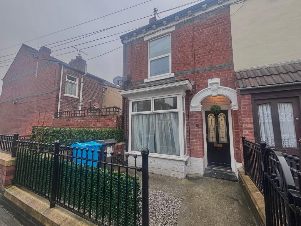Main image of property: De La Pole Avenue, HULL
