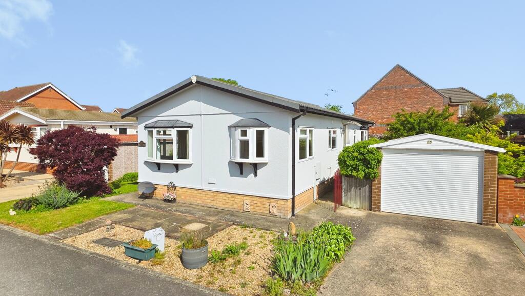 Main image of property: Lindum Park, Ruskington, NG34