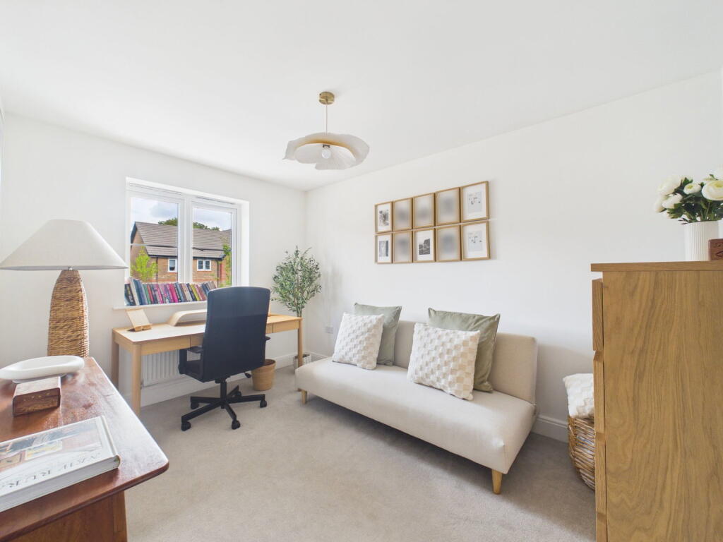 House in Redhill - View 5