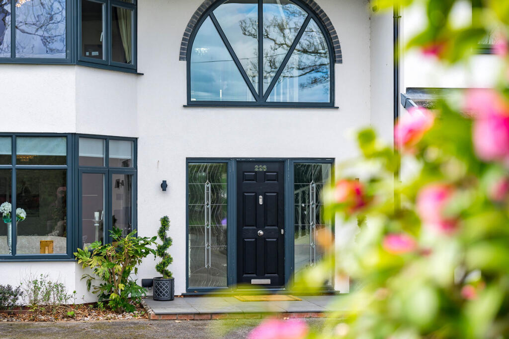 Main image of property: Prescot Road, Aughton, L39