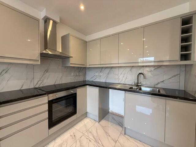 Main image of property: High Street, Chatham. ME4