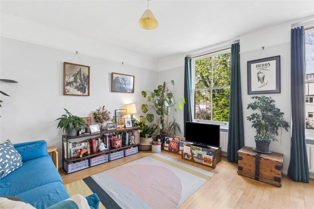 Apartment in London - View 3