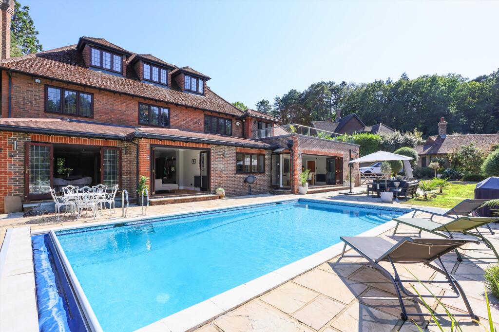 House in Kingston upon Thames - View 2