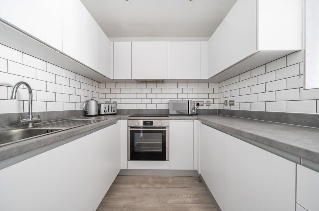 Apartment in Tandridge, Whyteleafe - View 4