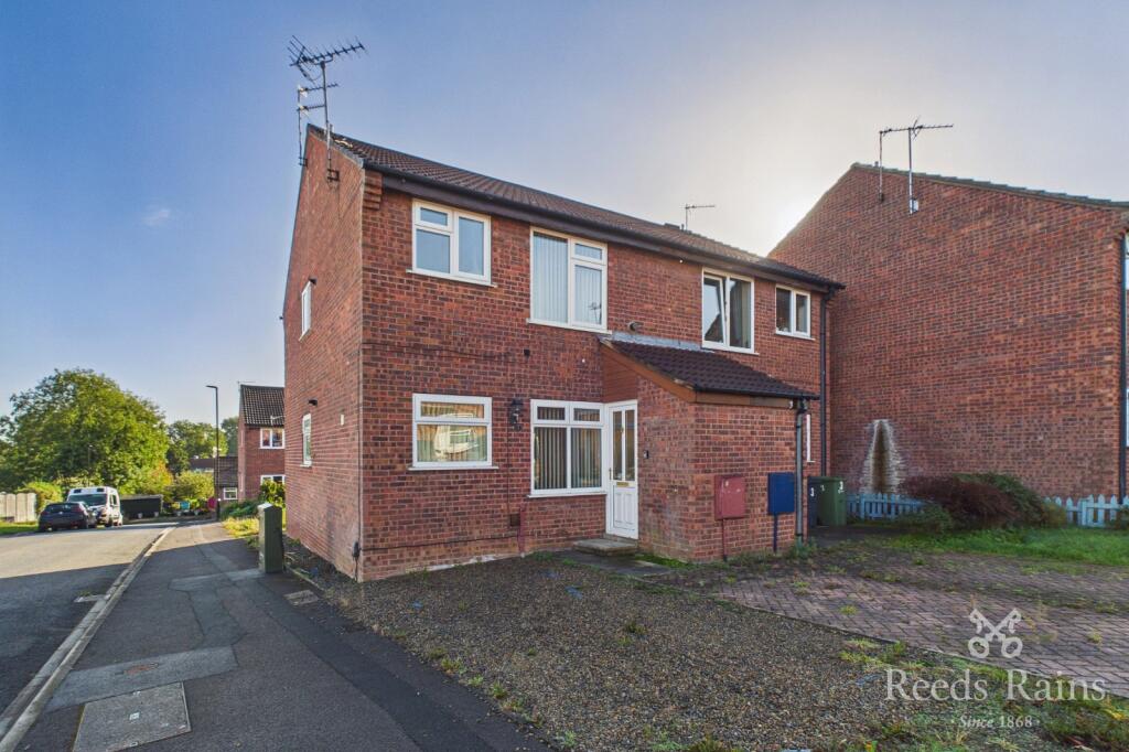 1-bed flat on Gresley Court, York, North Yorkshire, YO26, £145,000