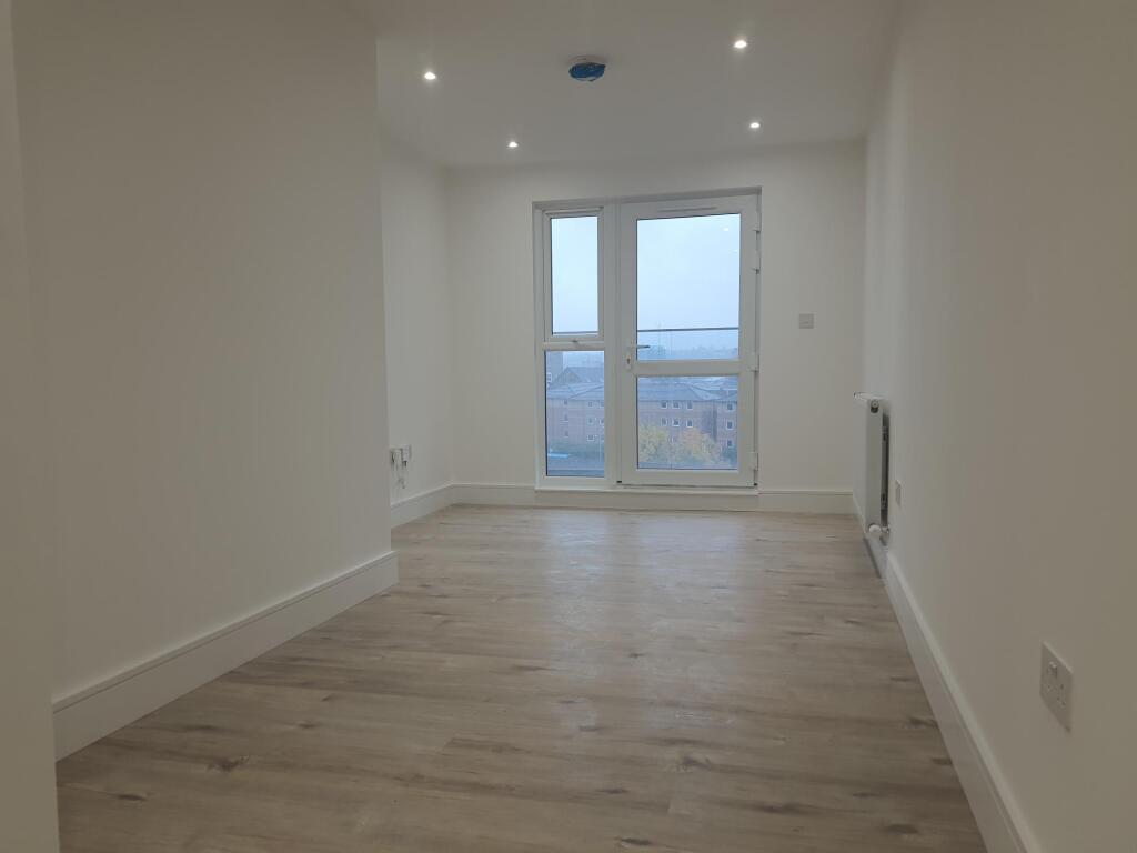 Main image of property: Midland Road, Luton LU2 0GH