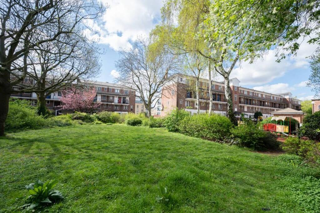 Main image of property: Tiber Gardens, Islington, London, N1