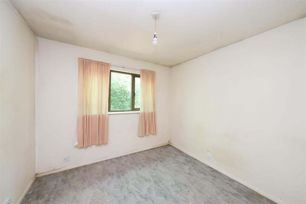 House in London - View 5