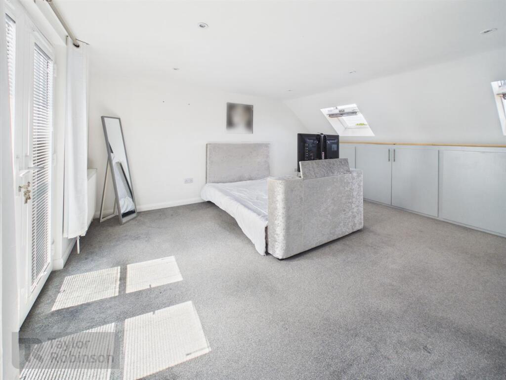 Shaws Road, Northgate, Crawley - View 6