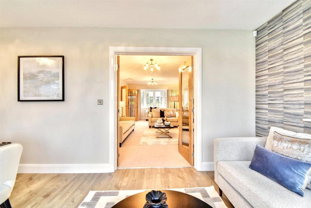 House in Gloucester - More