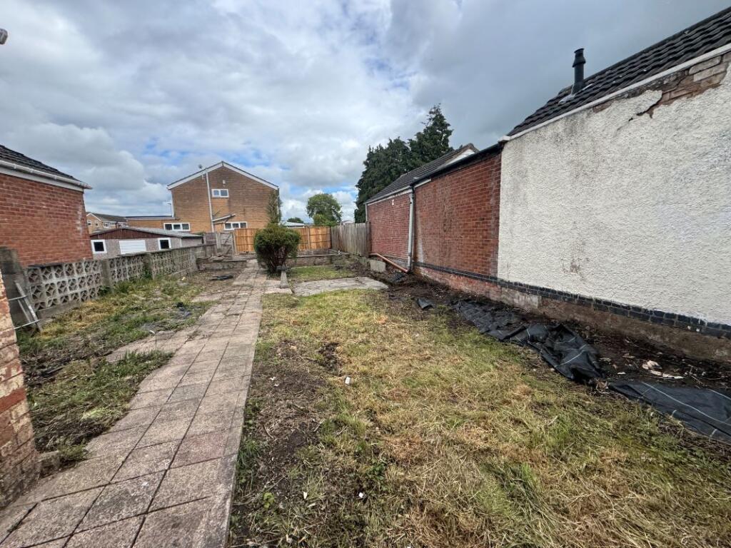 9 Melton Avenue, Rushey Mead, Leicester, LE4 7SE photo 4