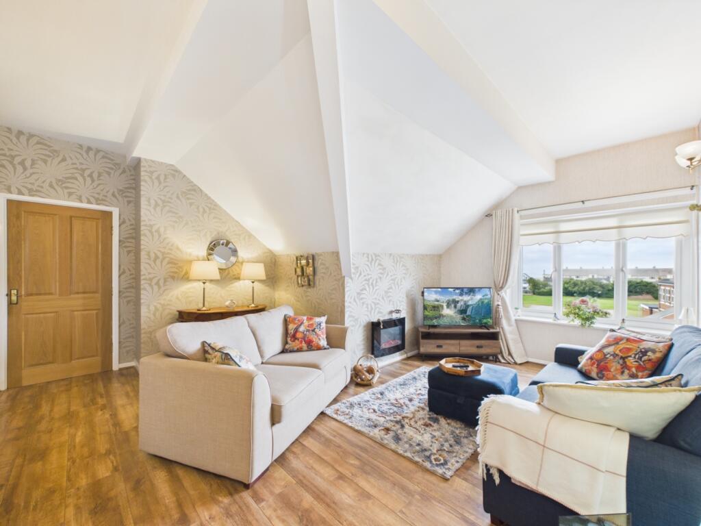 Apartment in Sefton, Brighton le Sands - View 5