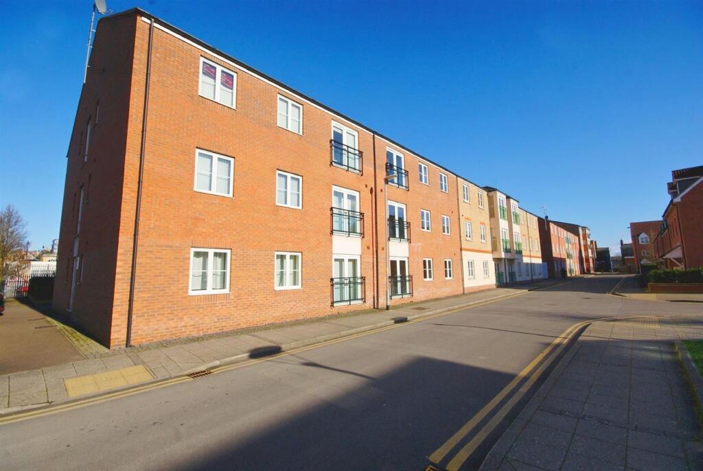 Main image of property: Riverside Drive, Anchor Quay, Lincoln