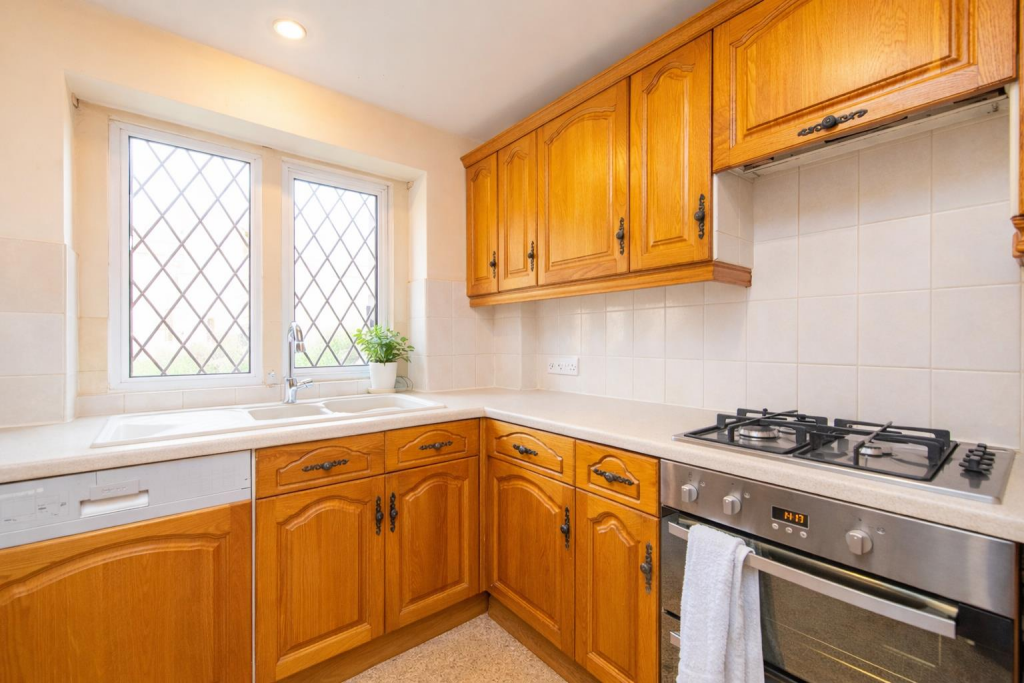 House in Finedon, North Northamptonshire - View 5