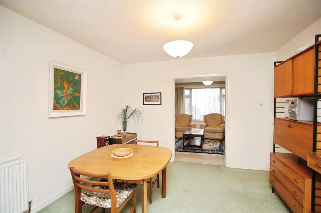 House in Coventry, Fenside, Cheylesmore - More