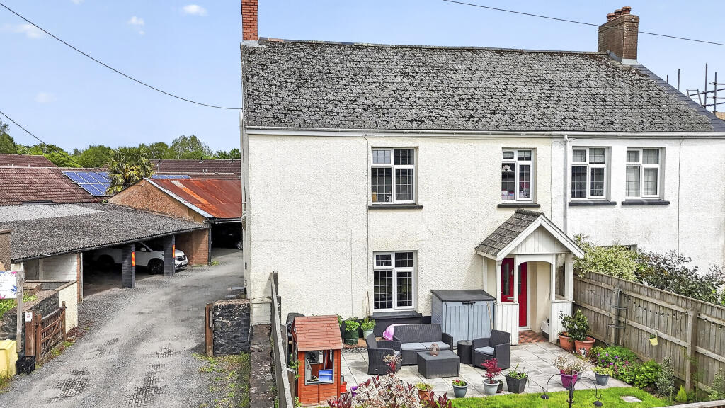 Main image of property: Duke Street, Cullompton, Devon, EX15 1DW