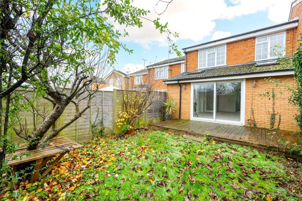 House in North Crawley, City of Milton Keynes - View 4