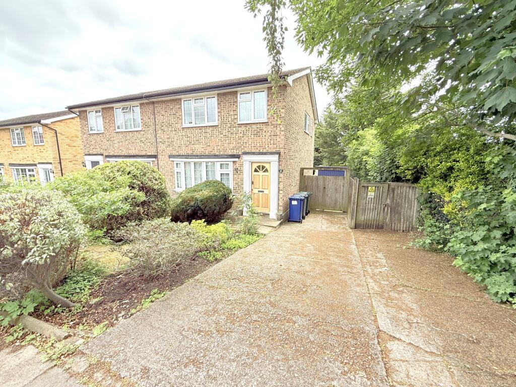 Main image of property: Newlands Place, Barnet, EN5